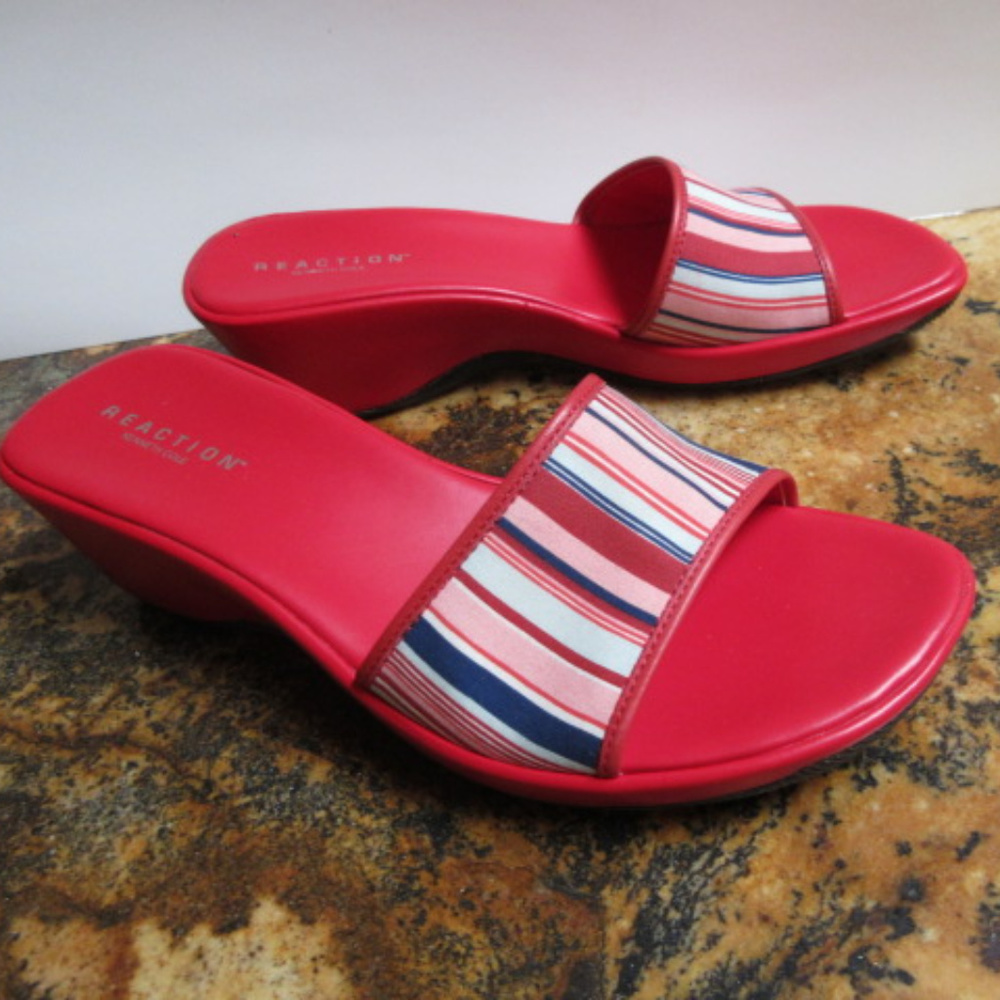 NEW KENNETH COLE REACTION RED SLIP ON WEDGES 7.5